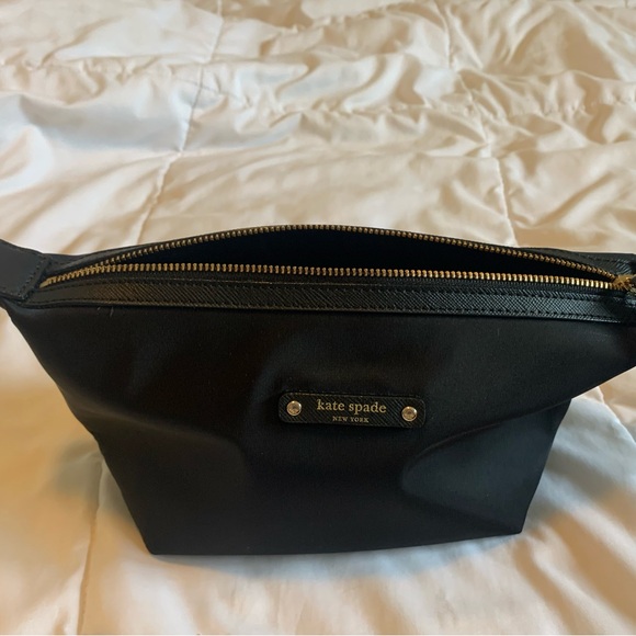 Kate Spade cosmetic bag - Picture 1 of 5